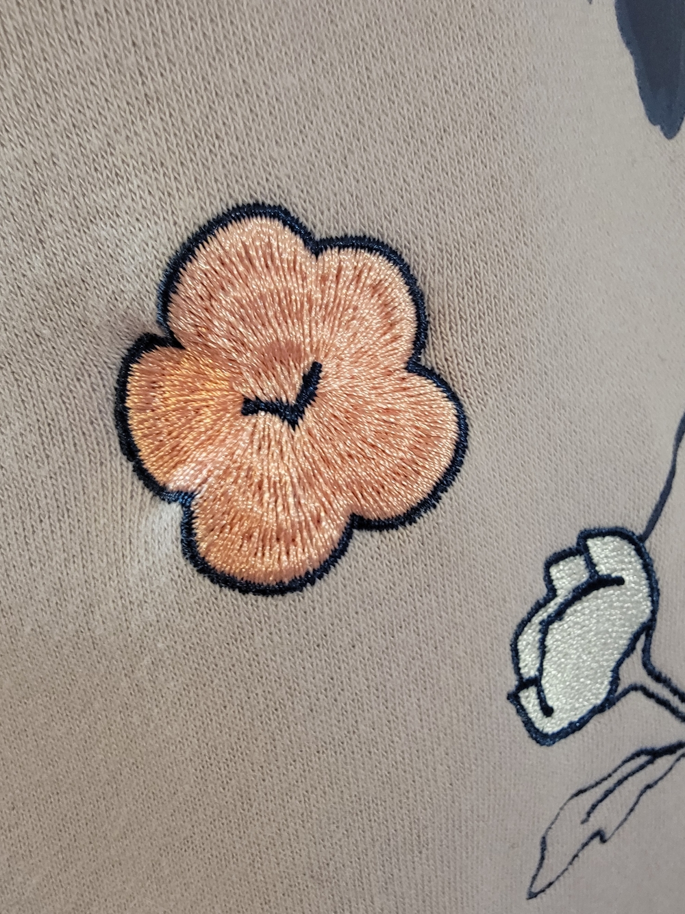 Her Universe Light Pink Kiki’s Delivery Service Sweatshirt Tag - Picture 3 of 15